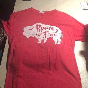 Roam Free tee